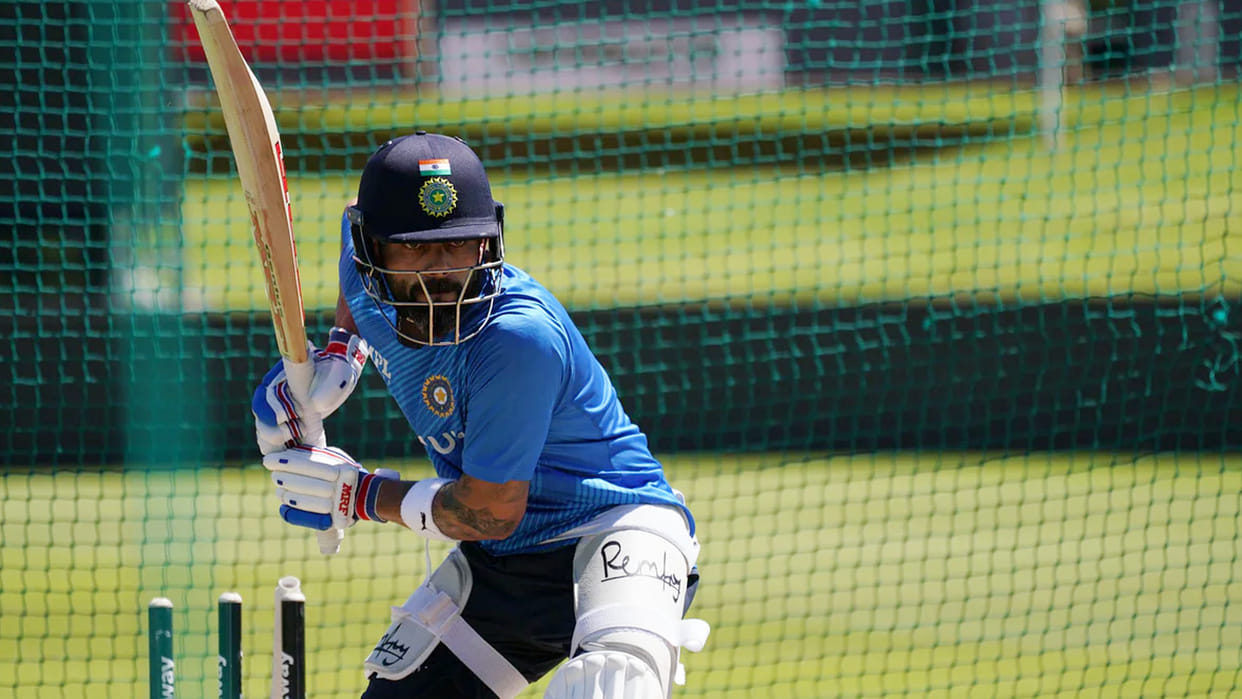 T20 WC: Virat Kohli stopped fans from shouting, said- don't speak during practice; IND vs PAK Nets Practice