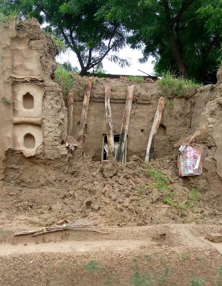 houses collapse in bathani