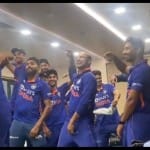 डांस करते भारतीय खिलाड़ी