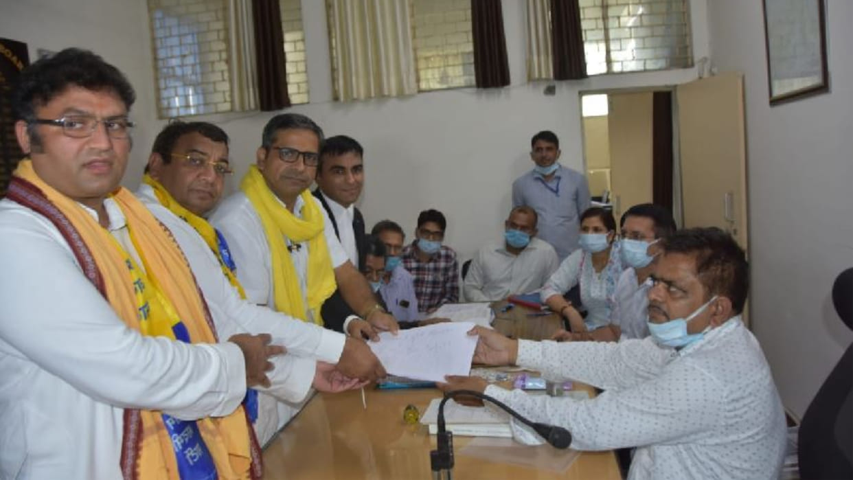 AAP candidate Satendra Singh filed nomination in Adampur by-election