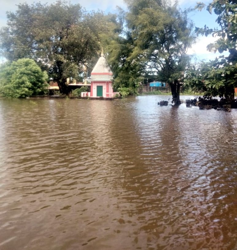 Rain water filled from roads to houses