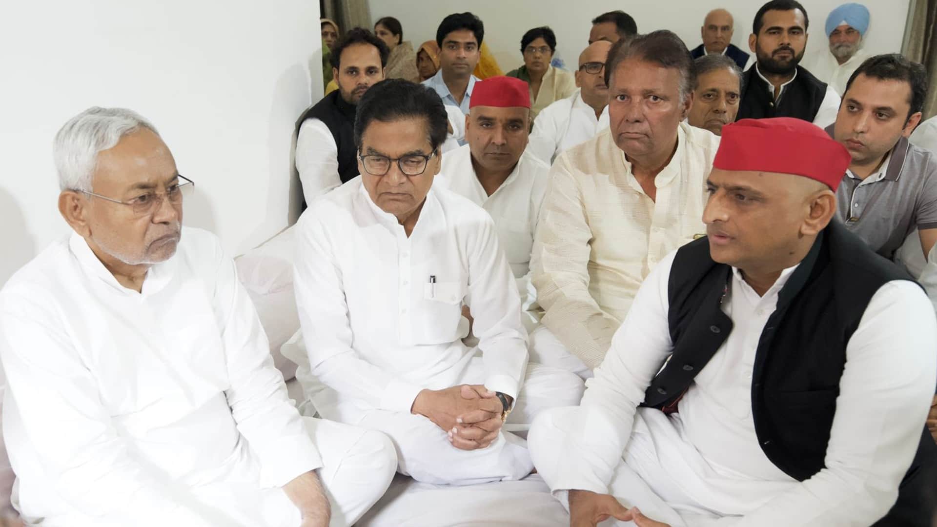 Akhilesh Yadav remembered Mulayam Singh by sharing these three pictures today, wrote- Today felt for..