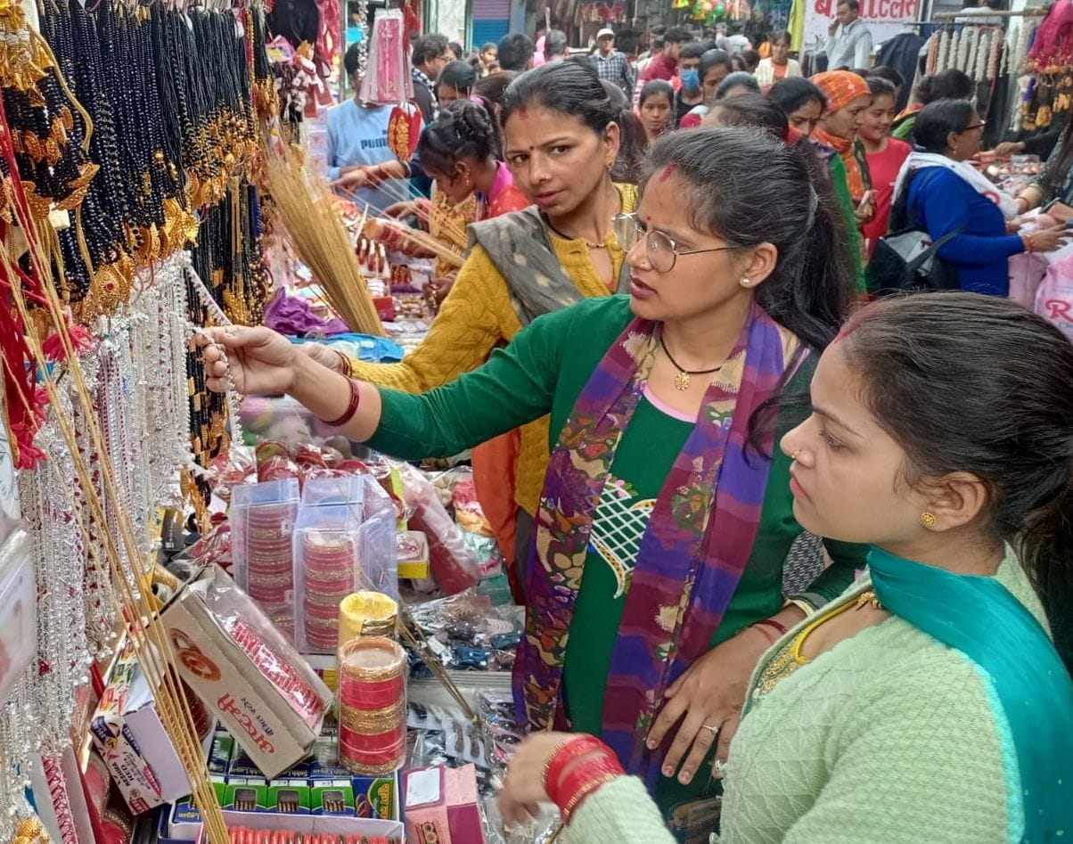 Market For Carachauth in Bageshwar