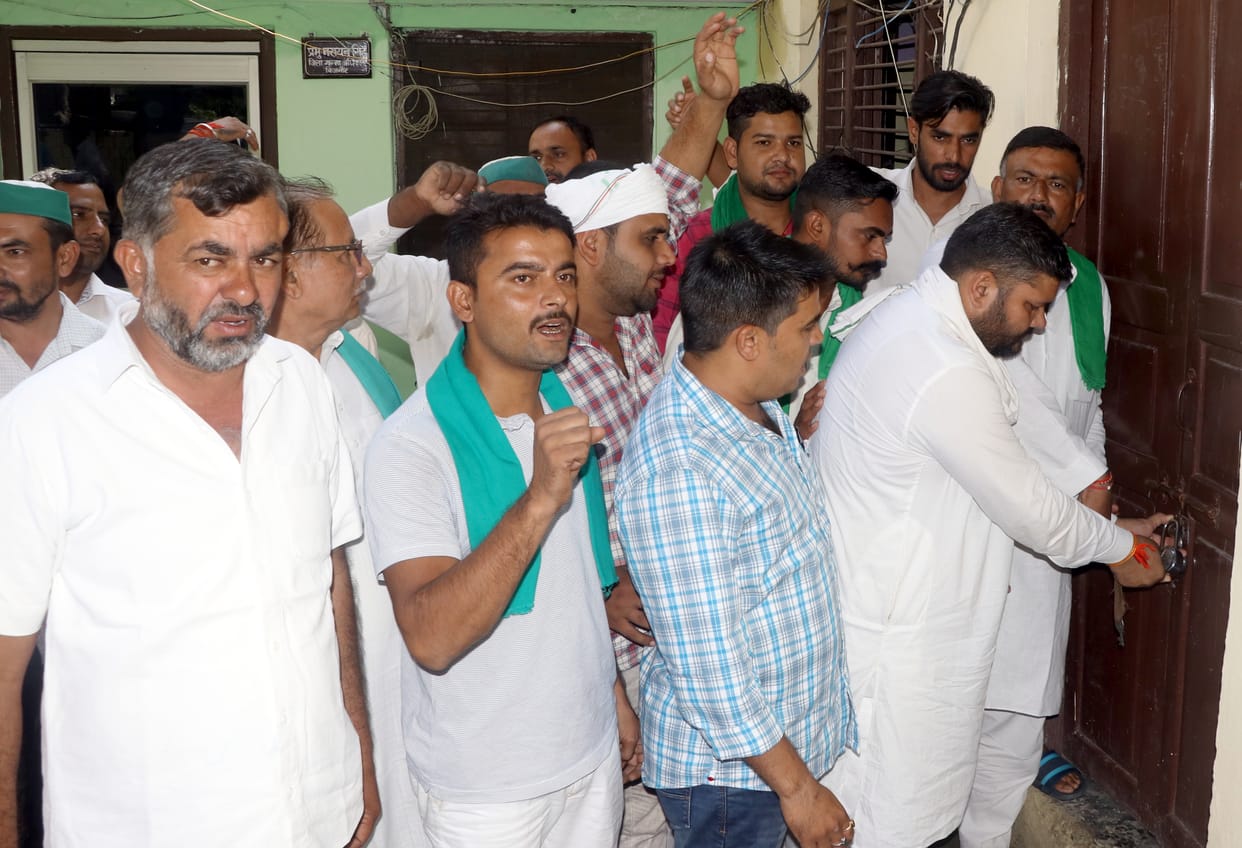 Farmers locked in DCO office