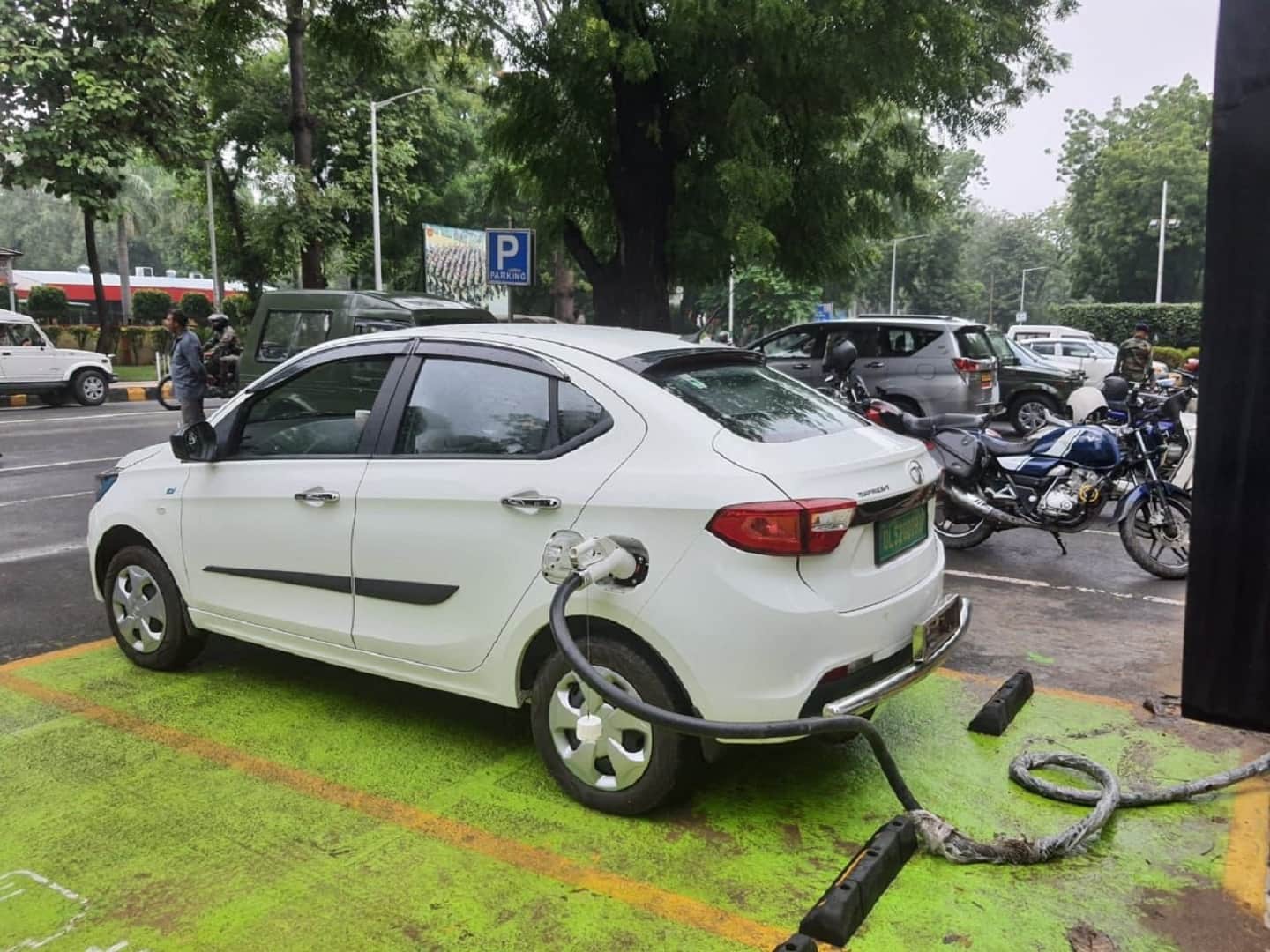 Society of Manufacturers of Electric Vehicles urges Nitin Gadkari for policy of road tax exemption for EVs