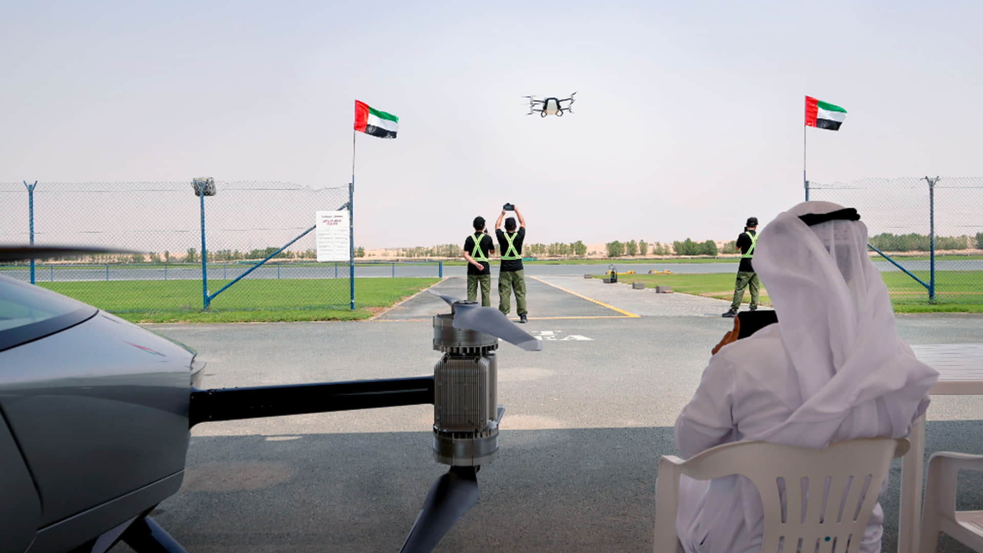 Flying car makes first public flight in Dubai