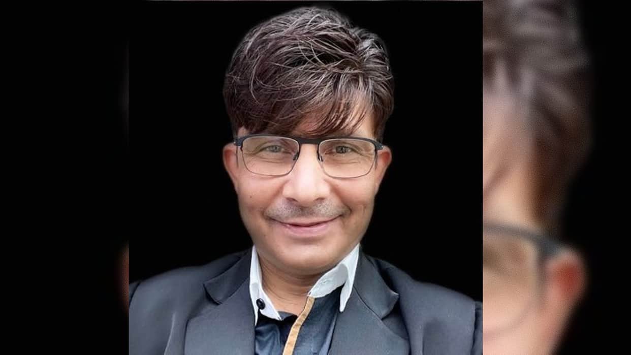 Kamaal R Khan urf KRK apologizes to salman khan and shahrukh khan extended support for pathaan