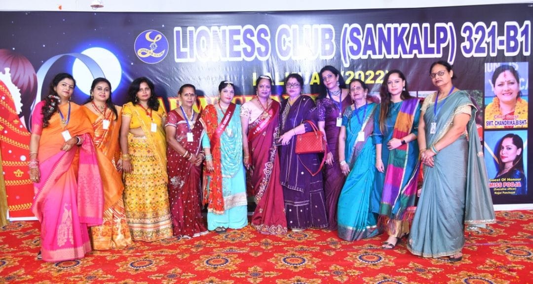 Meenakshi and Rita became Karvachauth queens, Rashmi and Priya Khurana became Mrs. Evening in Karvachauth celebrations.
