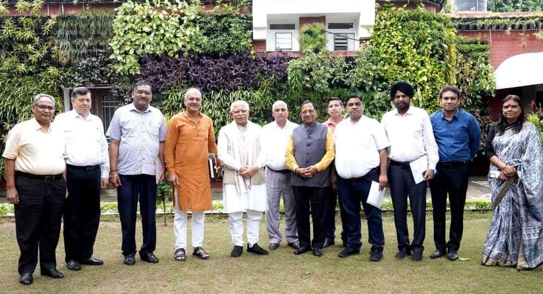 Industrialists met the Chief Minister and raised the demand for relief in Grape Rule