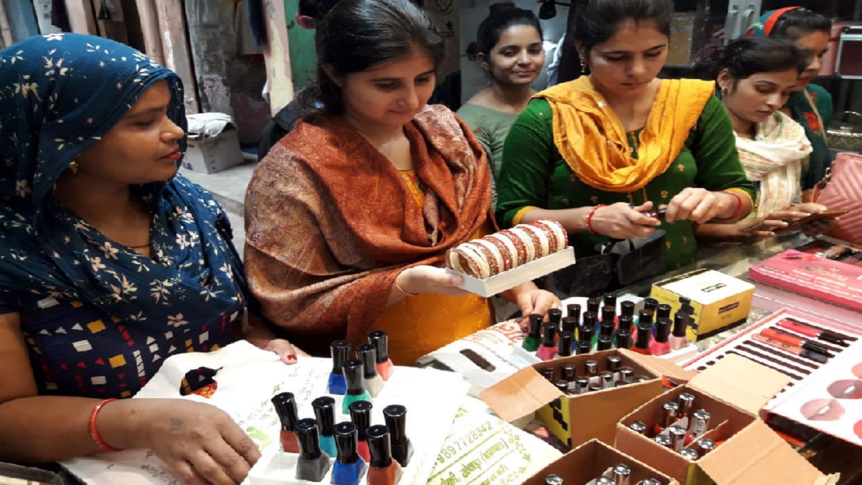 up female teachers will now get Karva Chauth holiday in secondary school