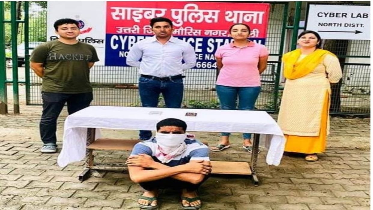 Delhi Crime News One person arrested for blackmailing a woman
