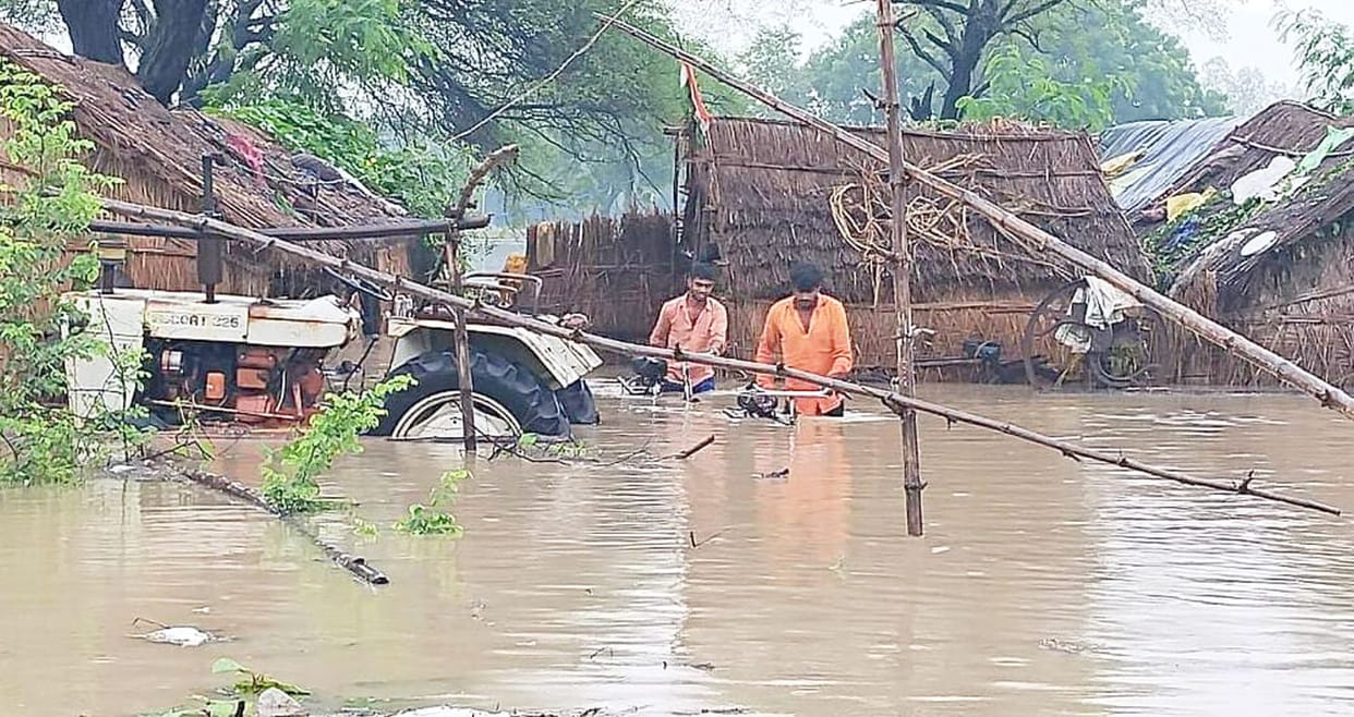 River Sarayu up by 80 cm from the red mark the exodus begins in ayodhya.