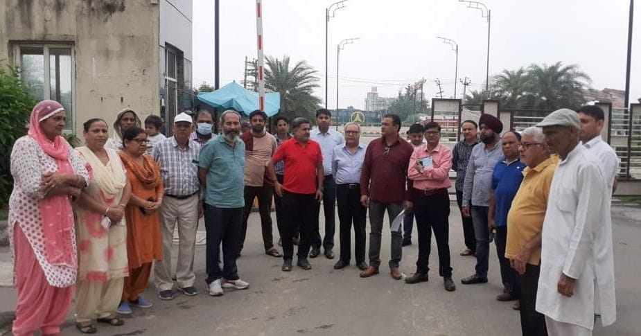 District town planner inspected TDI Espania, listened to residents' problems