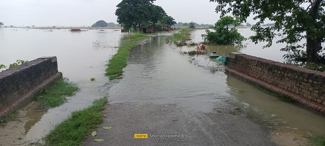 All rivers including Saryu are in spate, people's heartbeat increased