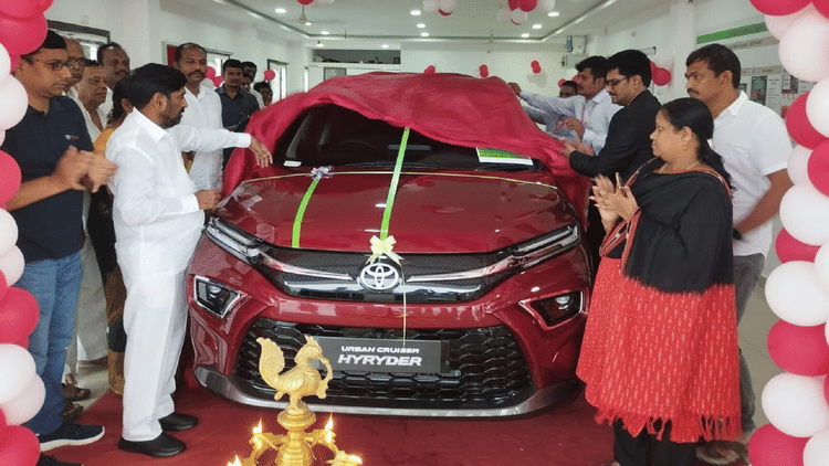 Toyota India Sales October 2022 Toyota India Car Sales Toyota Kirloskar ...