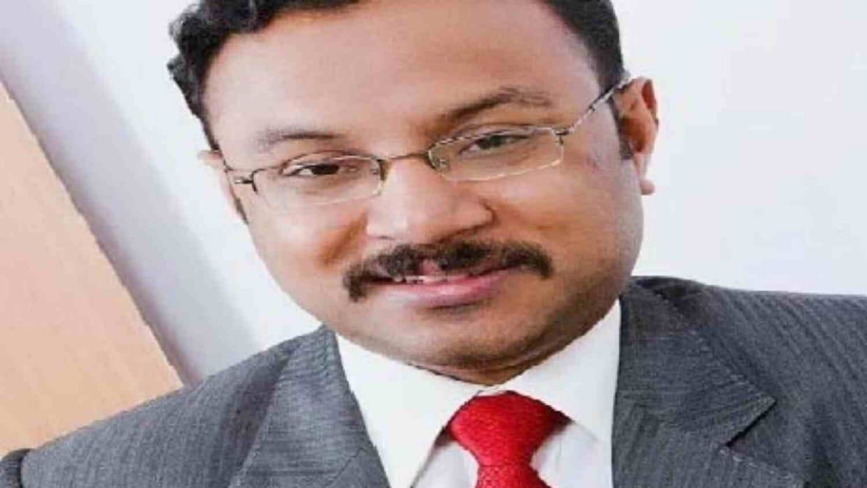 IAS Sameer Vishnoi Suspended in money laundering case