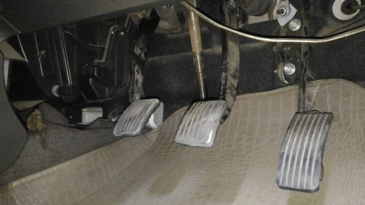 Clutch has an important function in the car, increase the life of the clutch in these five ways