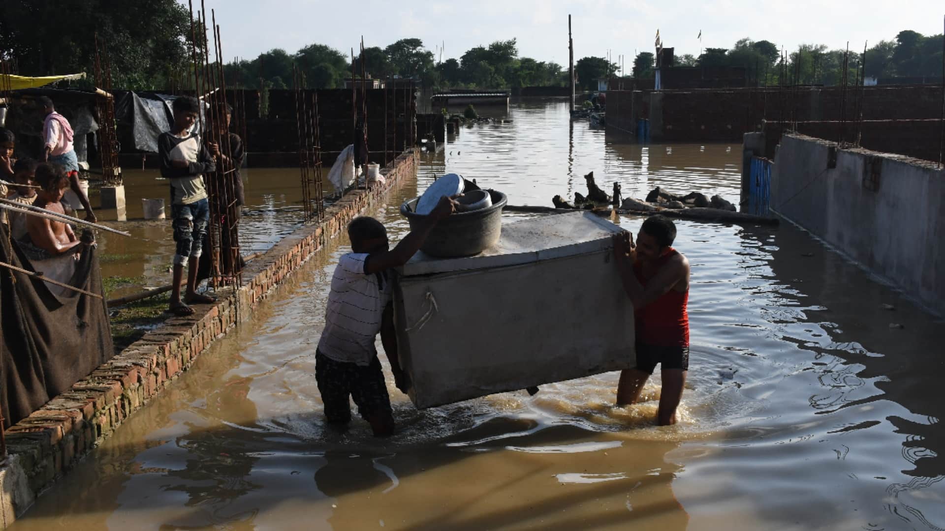 Water level of overflowing rivers may decrease in two-three days