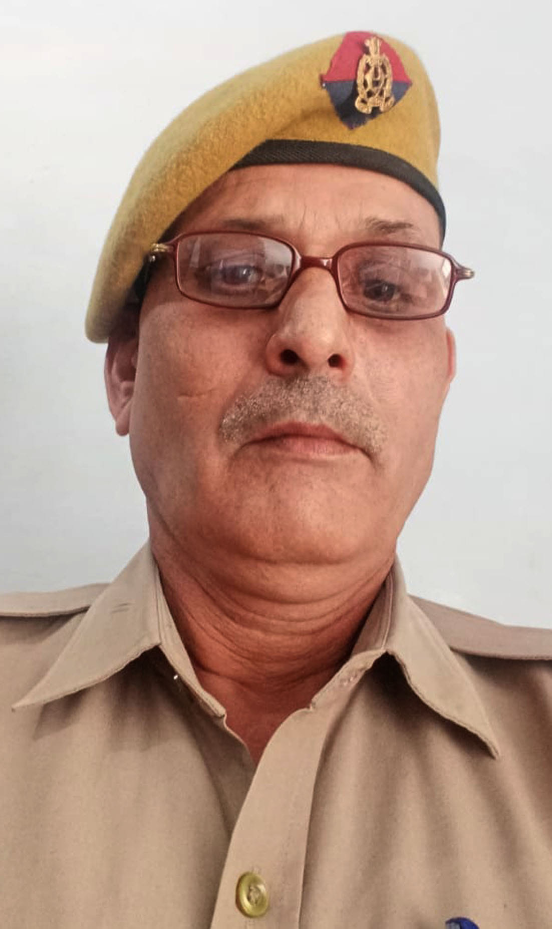 The constable posted in Amroha died of illness