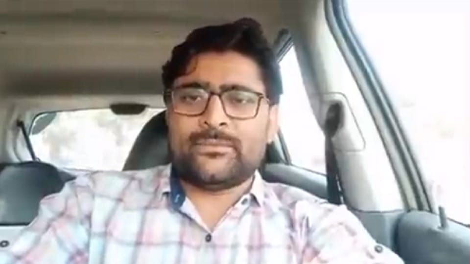 Another controversial video of Gujarat AAP chief surfaced, now abusing PM Modi's mother