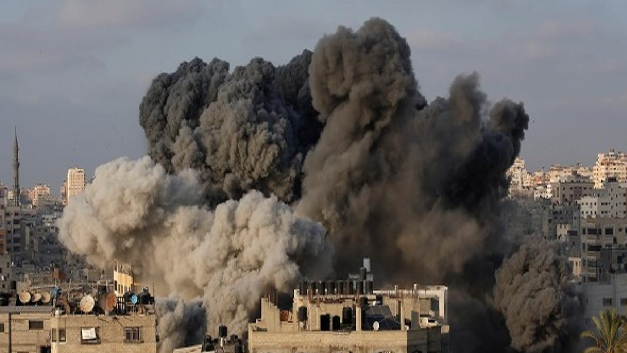 Syria Damascus Army Bus Attack Iraq rocket attack wounds 10 ahead of parliament vote Updates