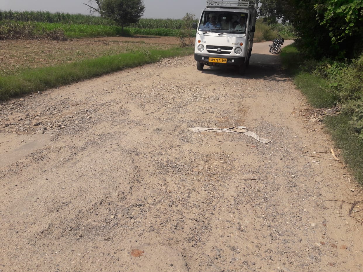 Jiwana-Ranchhad road in bad condition, villagers upset