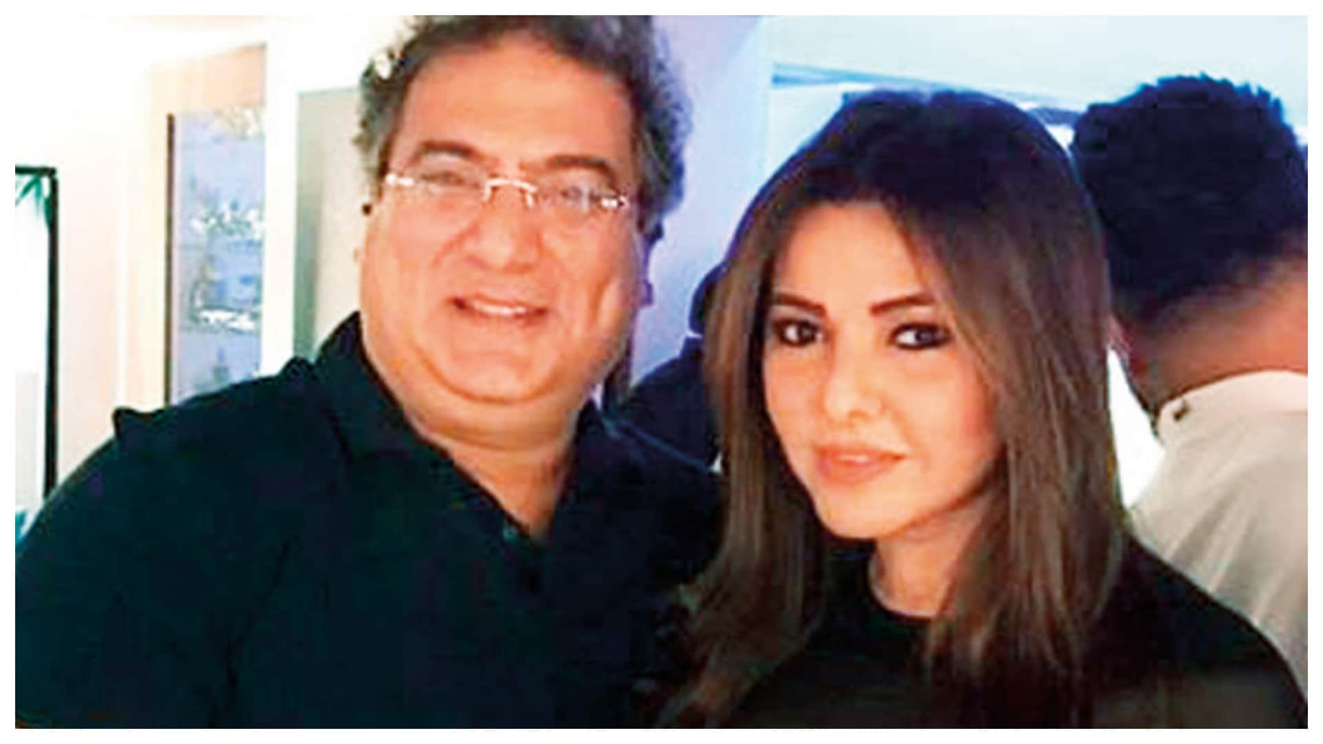 These Actresses Lost Their Husband After Some Years of Marriage From Rekha to Mayuri Deshmukh