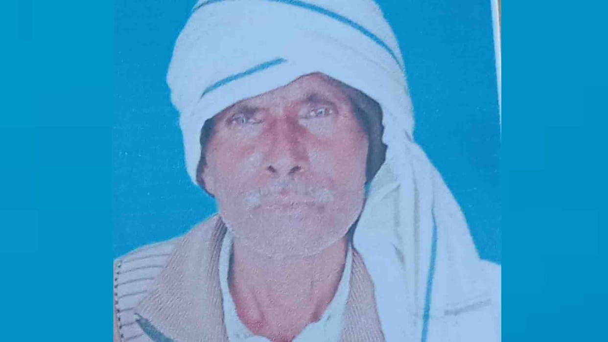 Farrukhabad: Farmer dead body found hanging