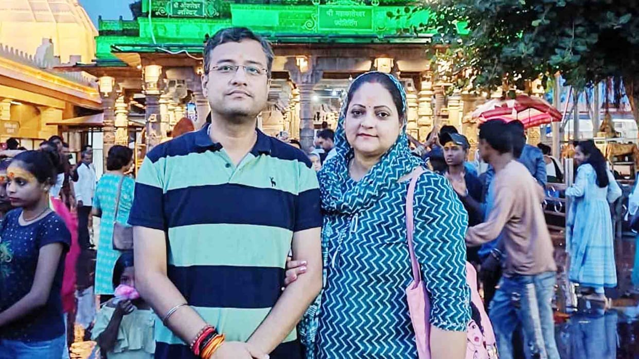 kanpur: wife gave her liver to husband to save husband's life