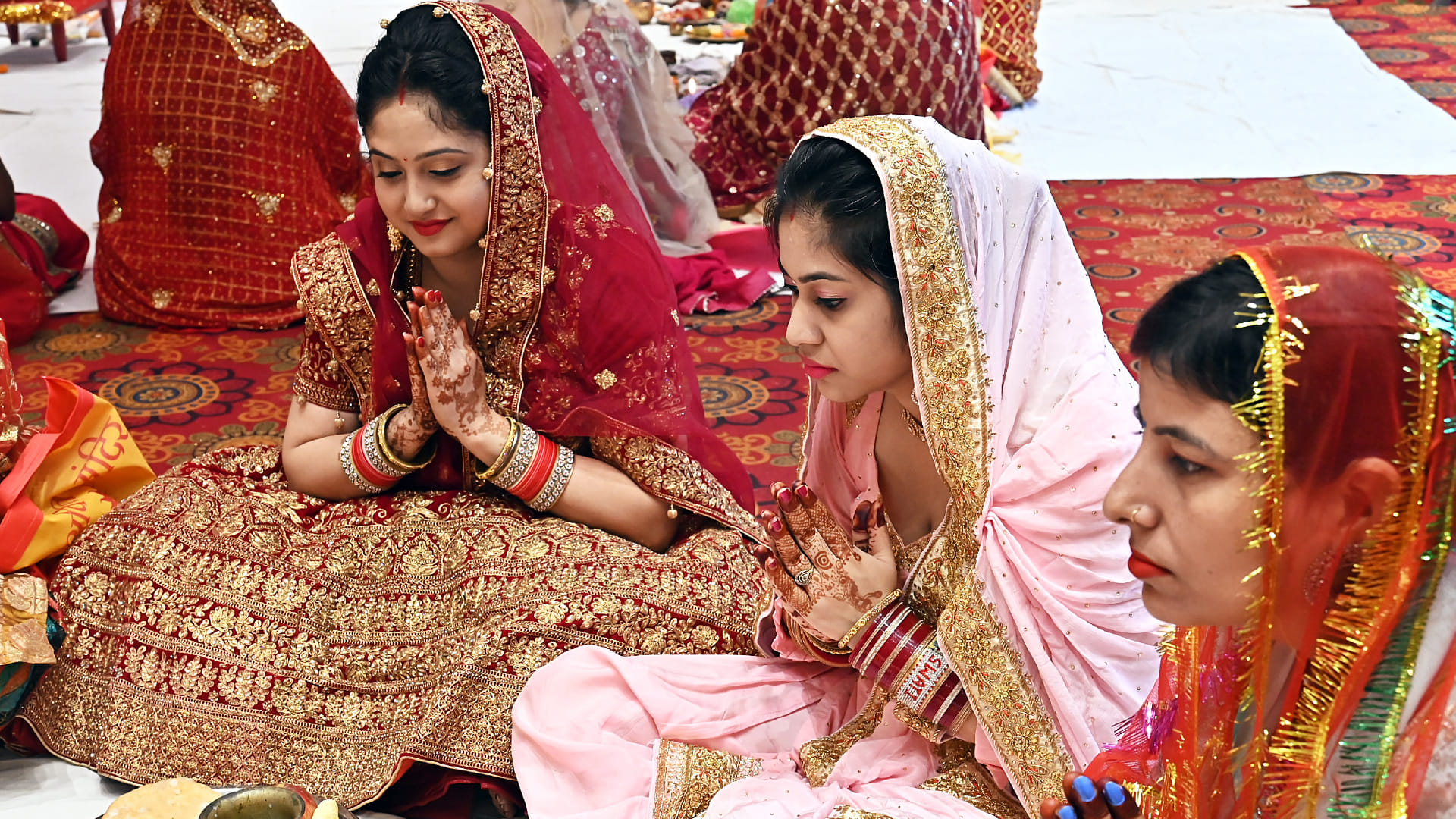 Karwa Chauth 2023 date-puja-muhurat-puja-vidhi in-hindi first Karwa Chauth Rules