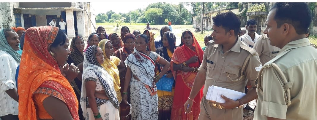 Villagers put a lock on the power substation