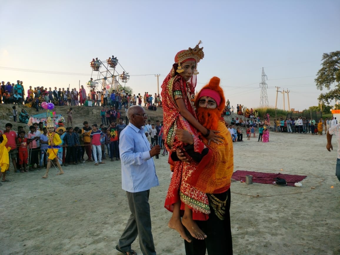 Seeing the Marich-Ravan dialogue and Sitaharan, the eyes of the audience lit up