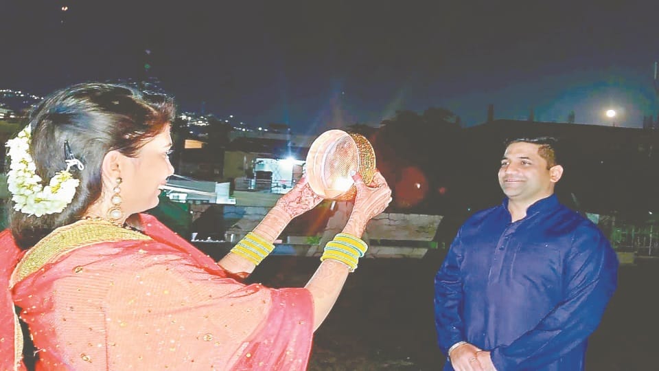 Karwa Chauth 2022 celebration in uttarakhand photos