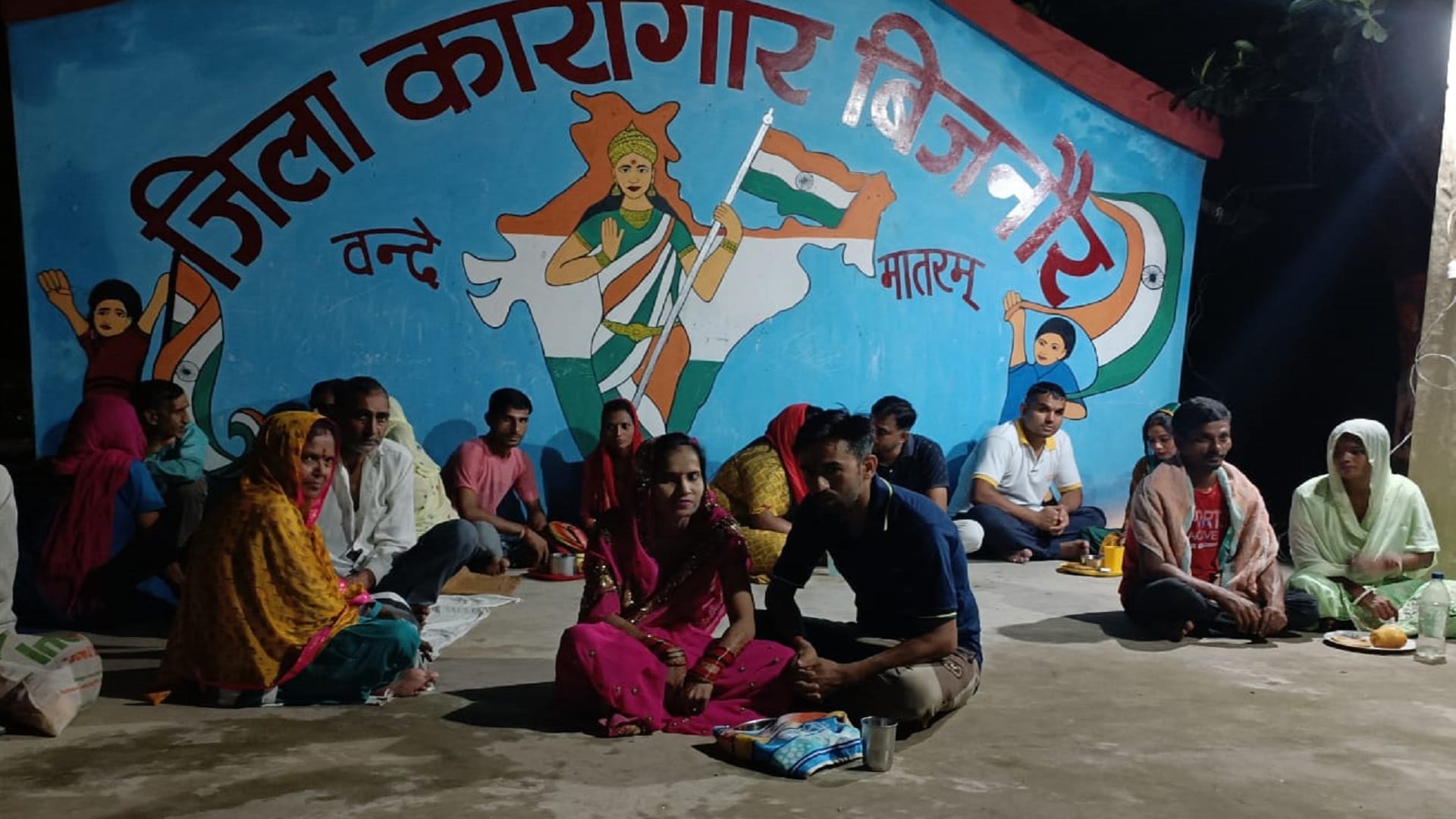 women prisoners saw moon perform Karwa Chauth in Bijnor Jail