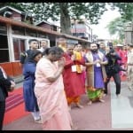राष्ट्रपति मुर्मू व उनकी बेटी इतिश्री ने आज कामाख्या मंदिर में दर्शन किए