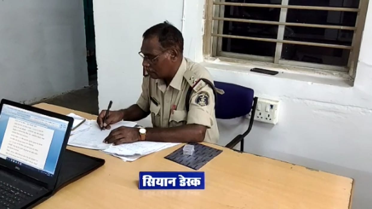 cyan desks will be opened in chhattisgarh police stations for elders