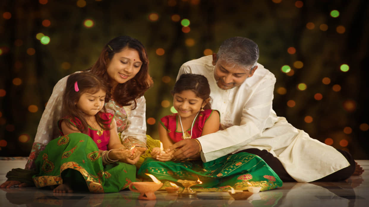 Diwali 2022 Teach These Moral Values To Your Child on The Occasion of Diwali