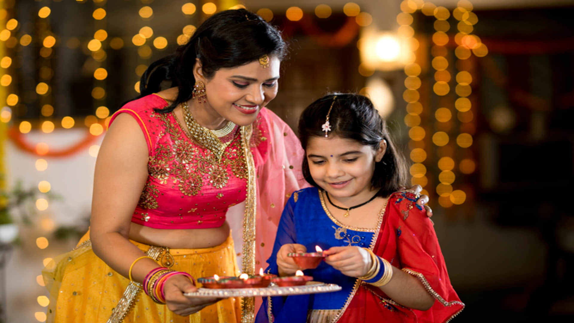 Diwali 2022 Teach These Moral Values To Your Child on The Occasion of Diwali