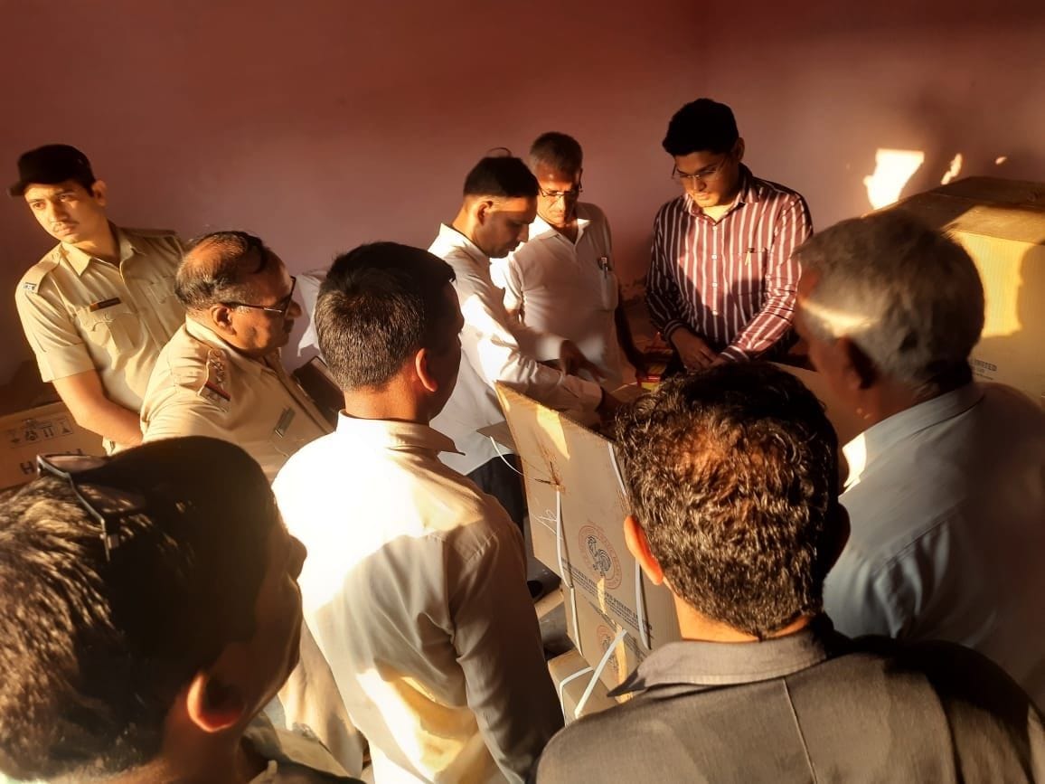 CM's flying squad raided and caught firecrackers
