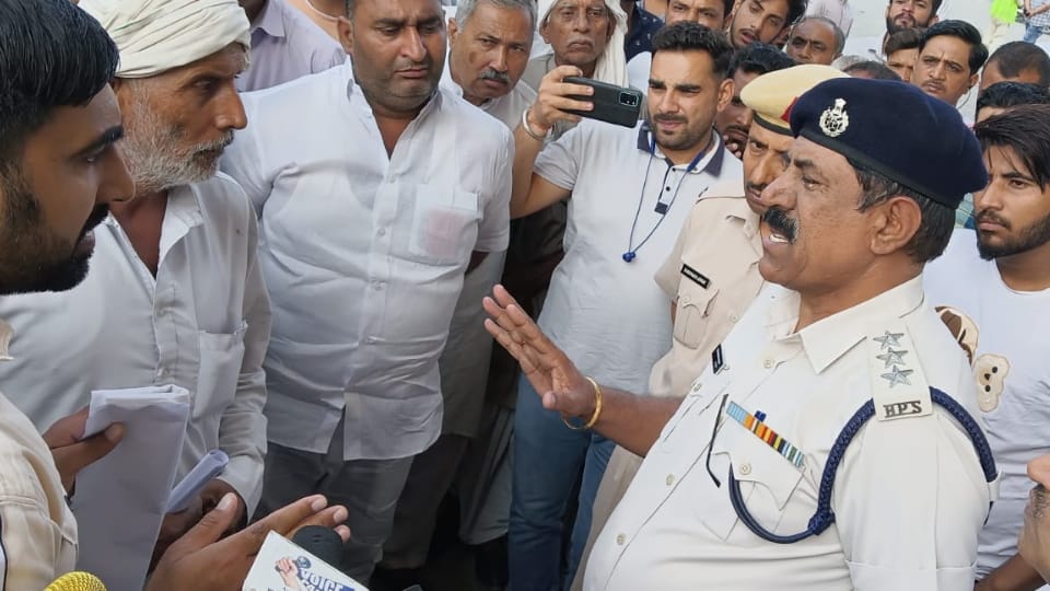 Dairy Owner Family protest against police in Panipat