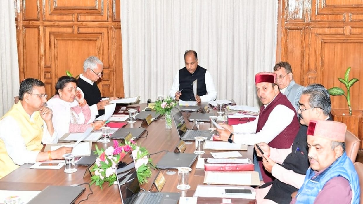 himachal cabinet decisions today, Two track suits to 50 thousand students of nursery class