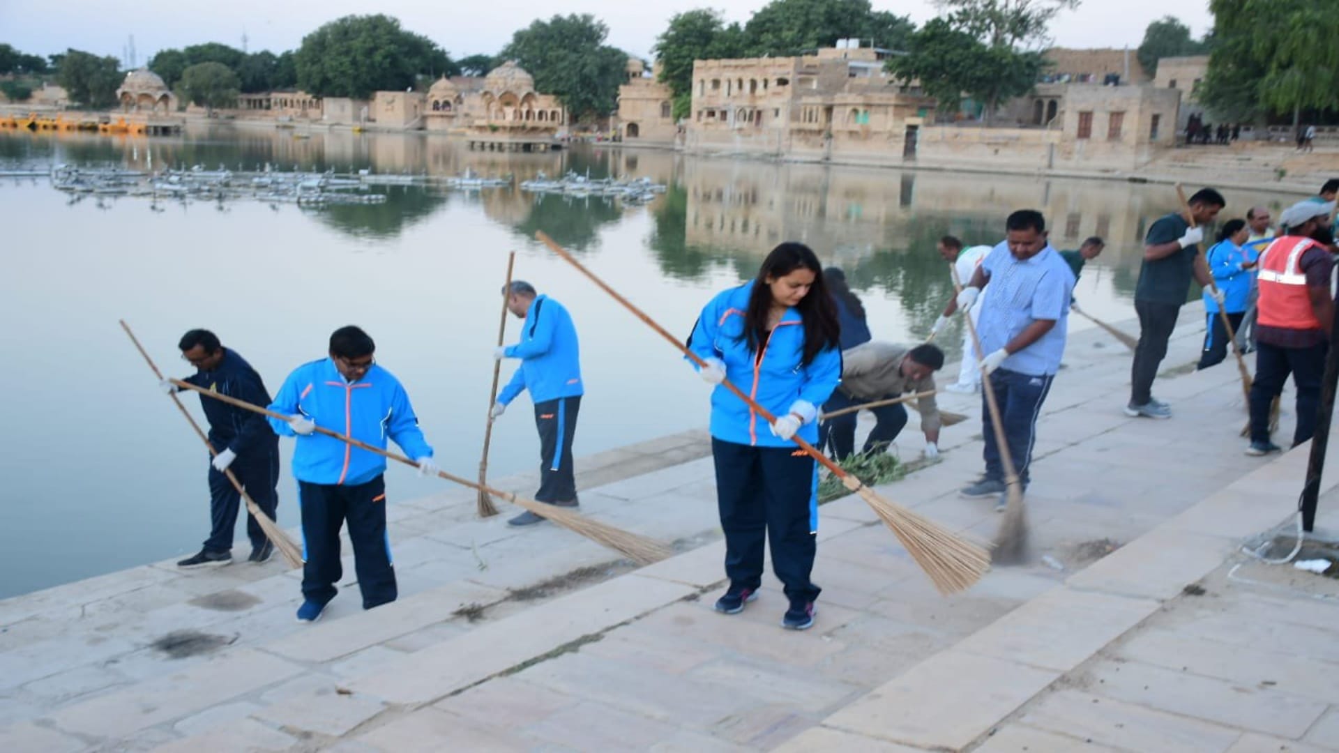 Rajasthan Ias Tina Dabi husband pradeep gawande Karwa Chauth 2022 Mehndi Photos