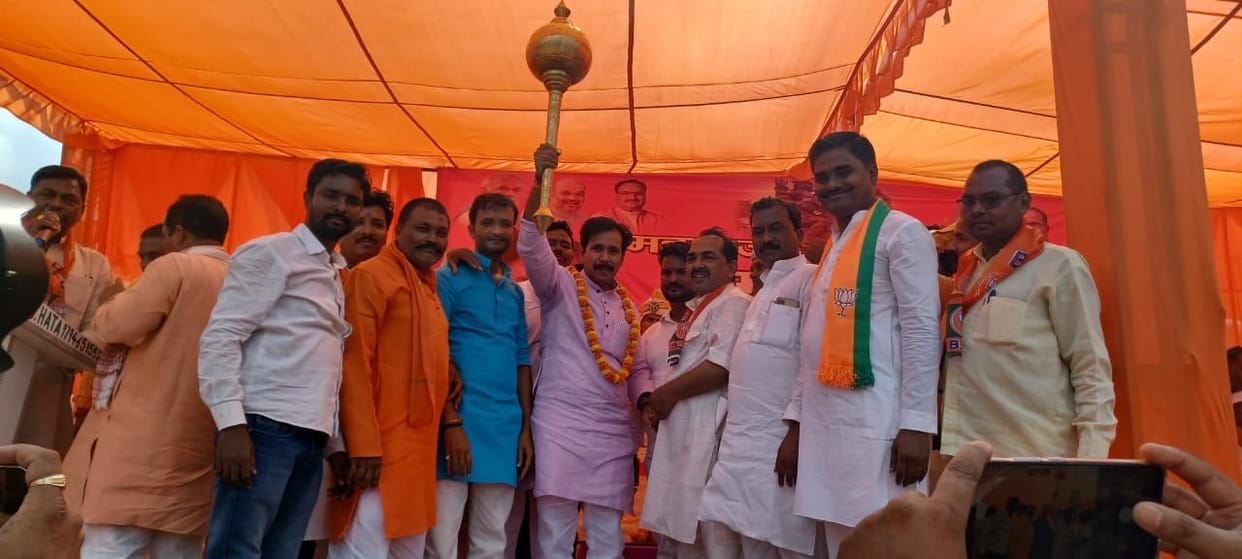 anil rajbhar conduct rally in kaptangang