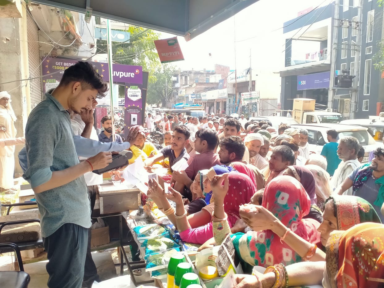 Scuffle for DAP, distribution under police guard