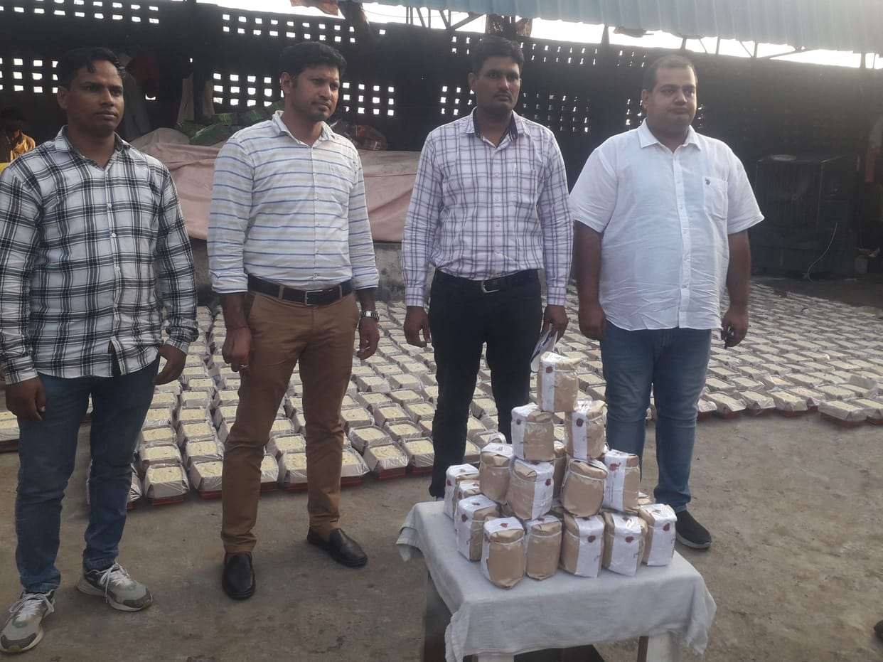 Chief Minister's flying squad raided and took samples of milk cake, milk, khoya, rasgulla and chenna