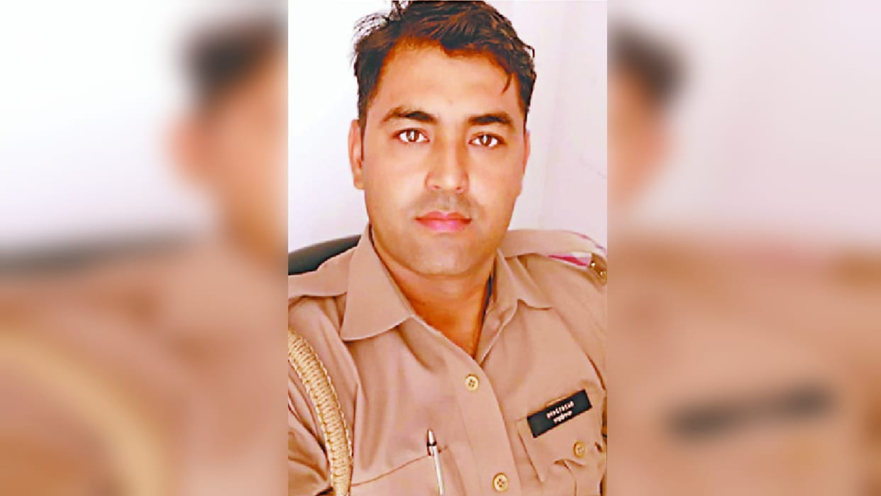 Meerut: head constable sacked and Two ATI suspended and action against inspector