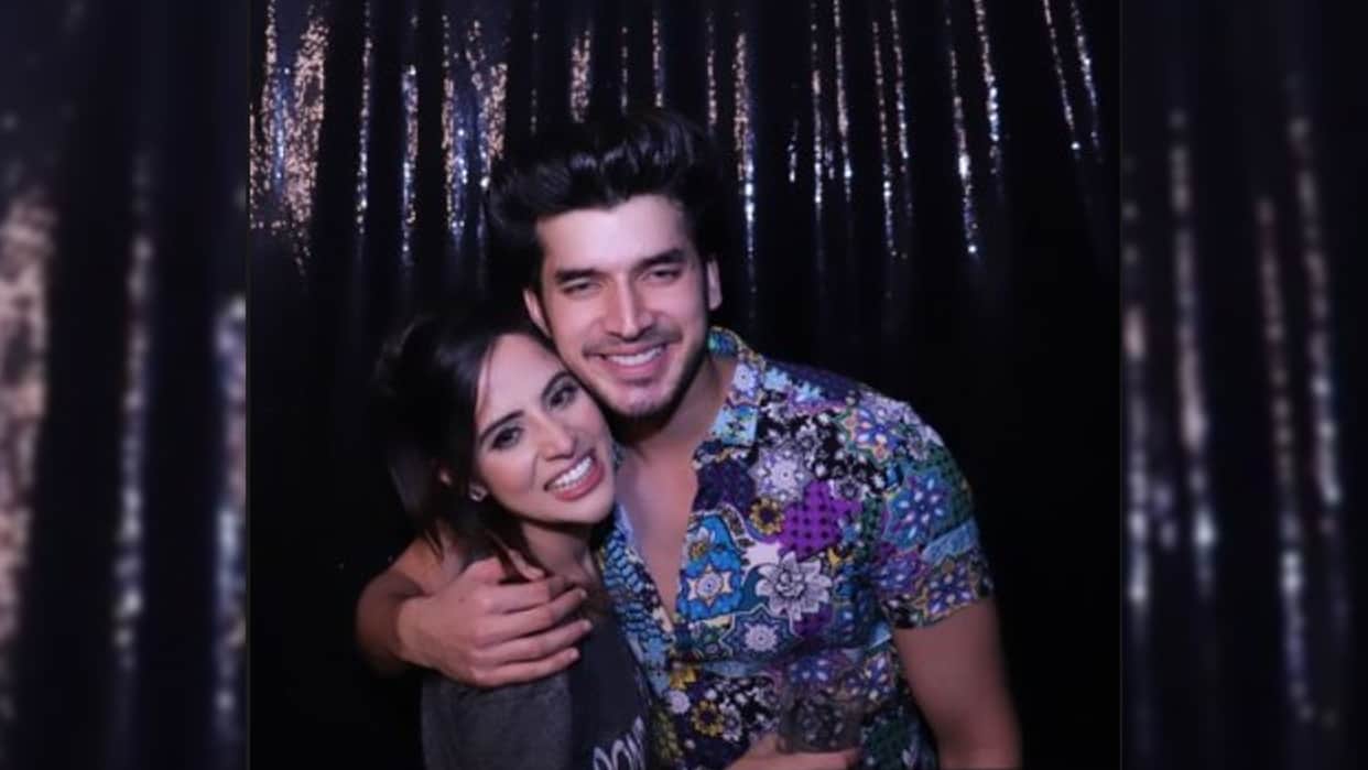 paras kalnawat attendes urfi javed pre birthday celebration uorfi says love you see photos