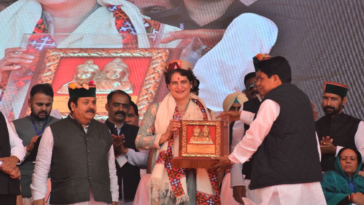 Congress National General Secretary Priyanka Gandhi solan himachal visit live updates