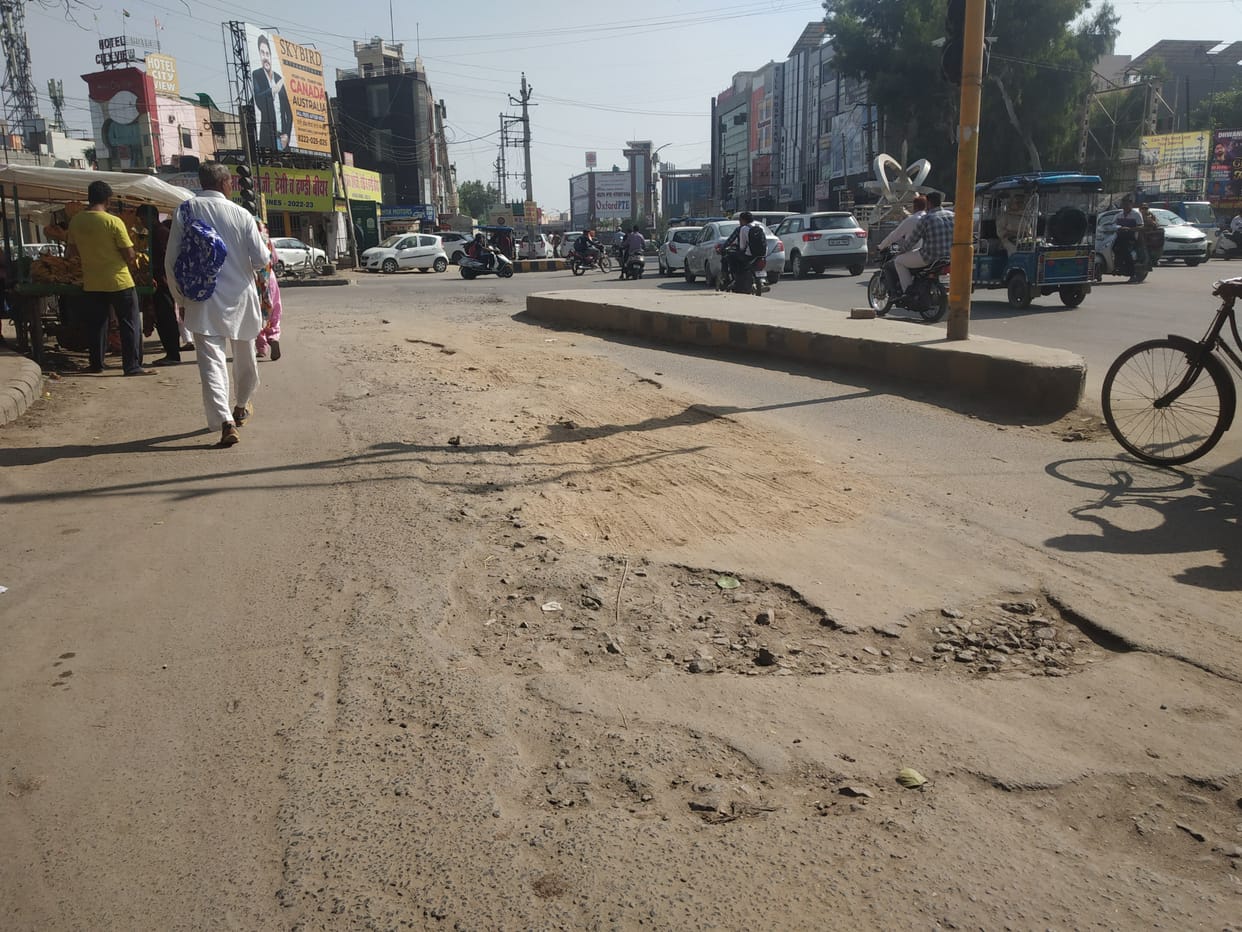 Municipal council to get all dilapidated roads in the city repaired