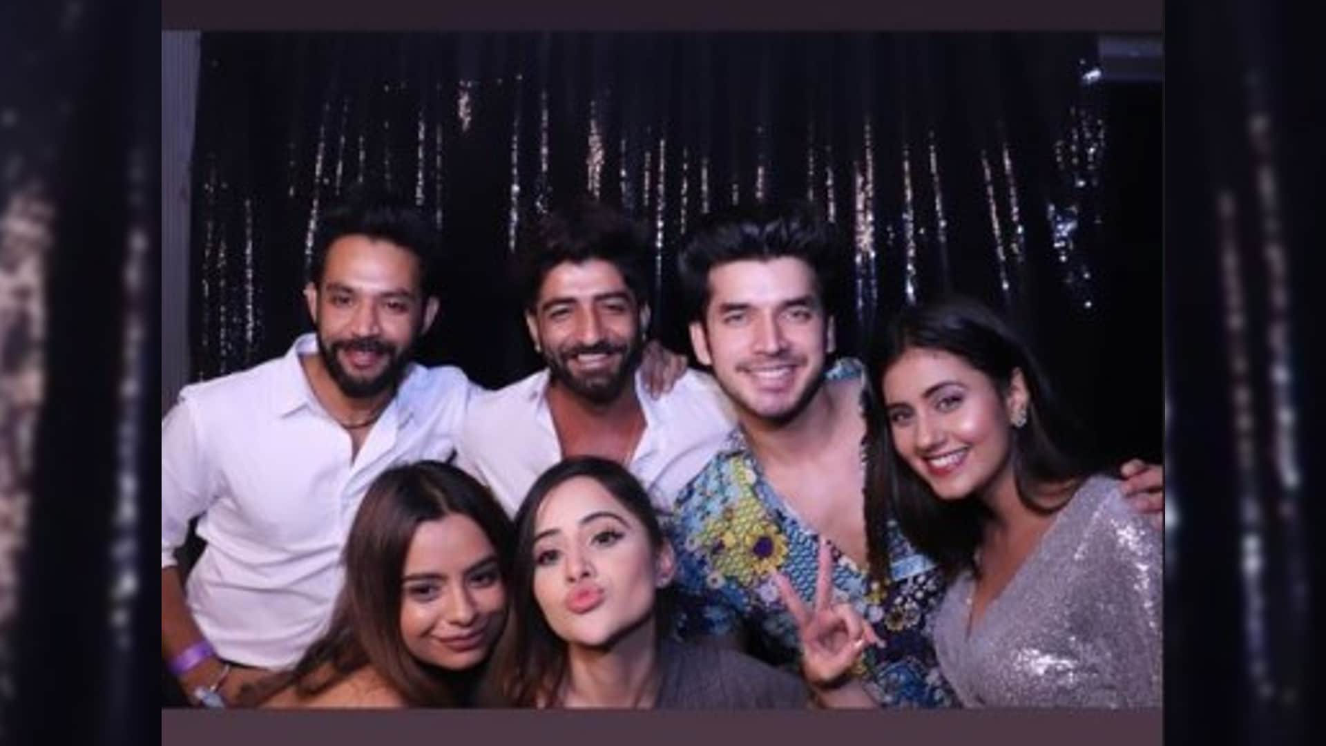paras kalnawat attendes urfi javed pre birthday celebration uorfi says love you see photos